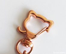 Load image into Gallery viewer, Komi-san keychain